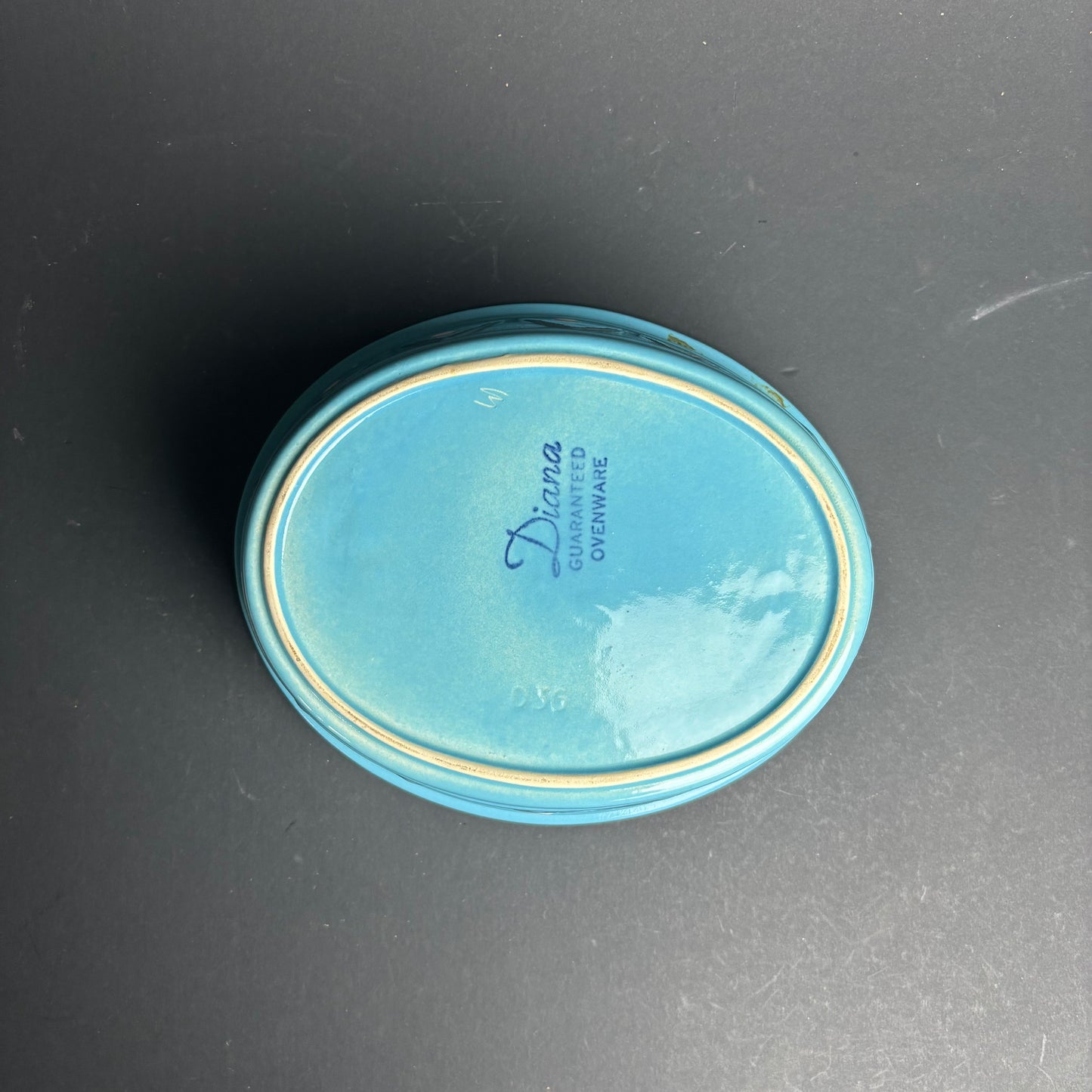 Vintage Diana Pottery Lidded Casserole Dish – Australian Ovenware – Blue & Cream (Large)