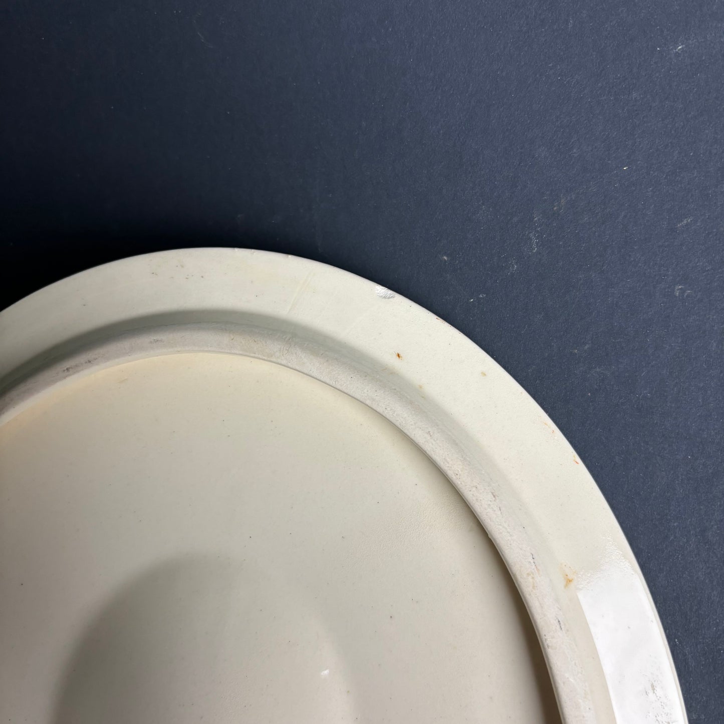 Diana Pottery Covered Casserole Dish – Australian Mid Century Blue & Cream