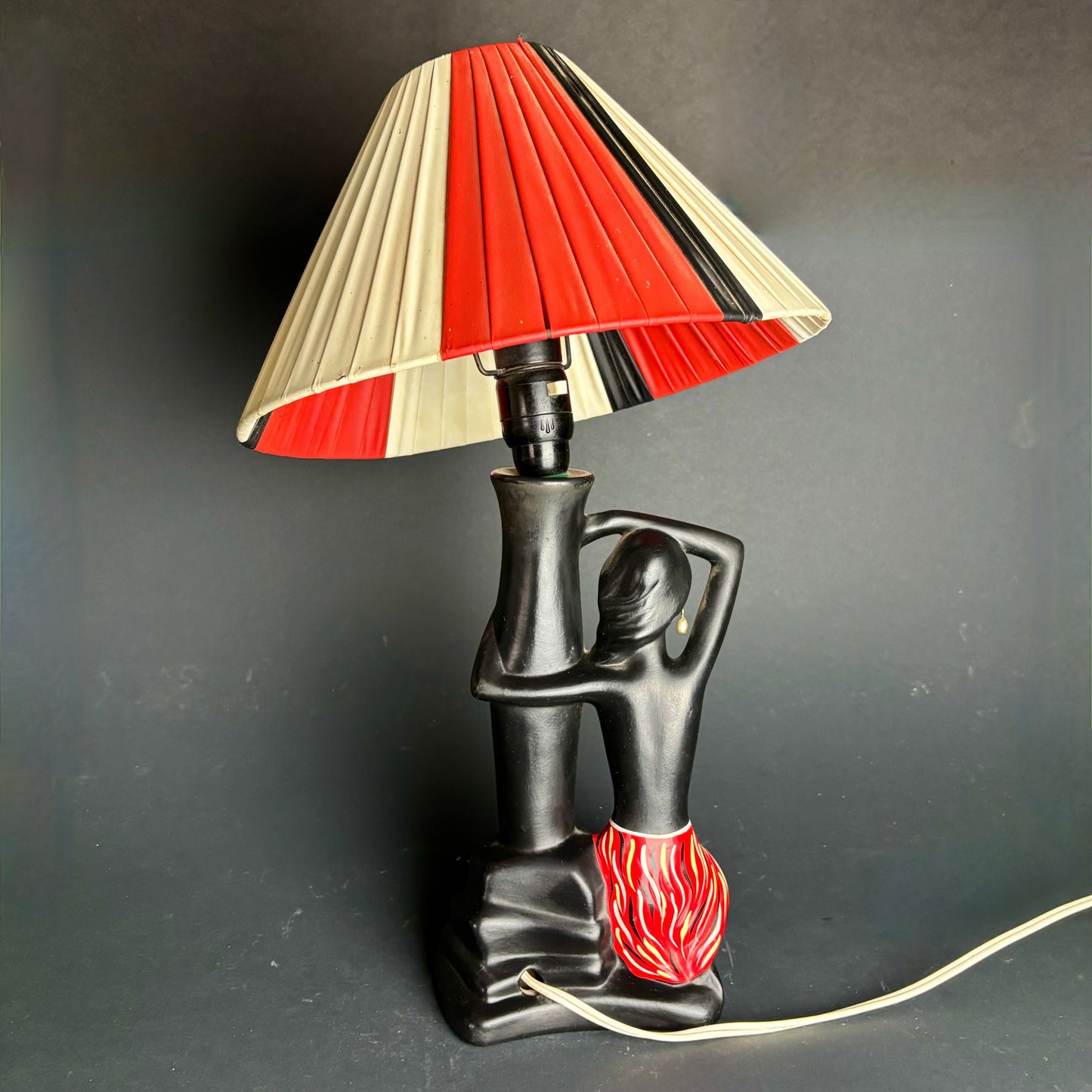 Barsony FL-39 Black Lady Lamp – Original 1950s Australian Chalkware with Pleated Shade