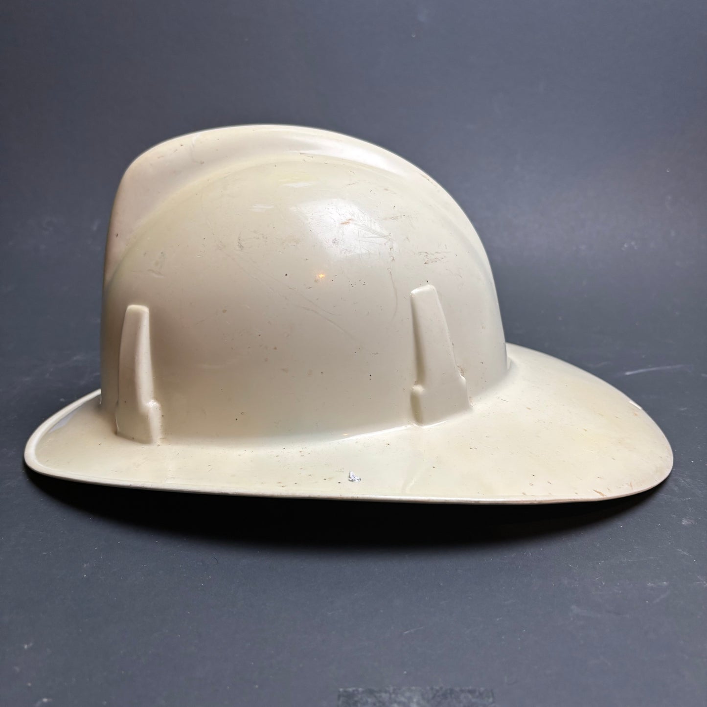 Vintage Western Australian Fire Brigades Helmet – WAFB Crest