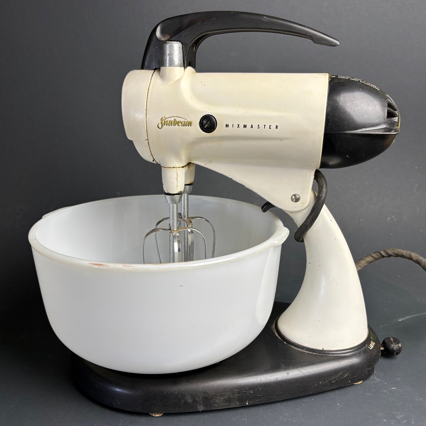 Vintage Sunbeam Mixmaster Stand Mixer Cream & Black w Bowl Retro Kitchen