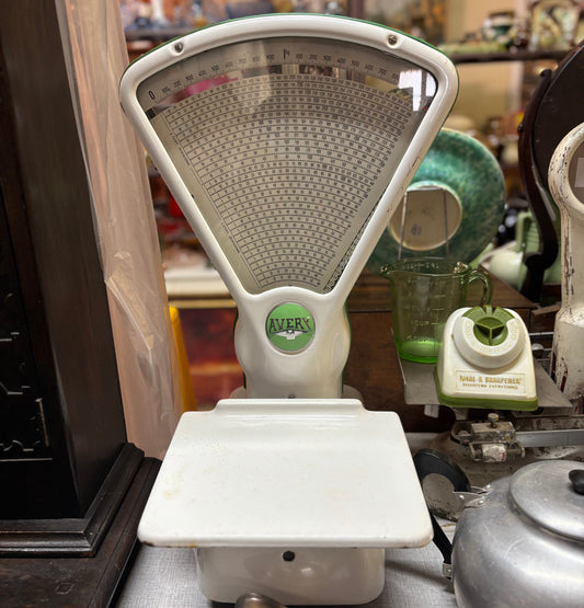 Large Avery Enamel Counter Scale – c.1950s