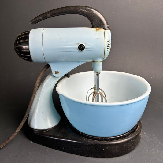 Vintage Sunbeam Mixmaster Stand Mixer Blue w Bowl Retro Kitchen