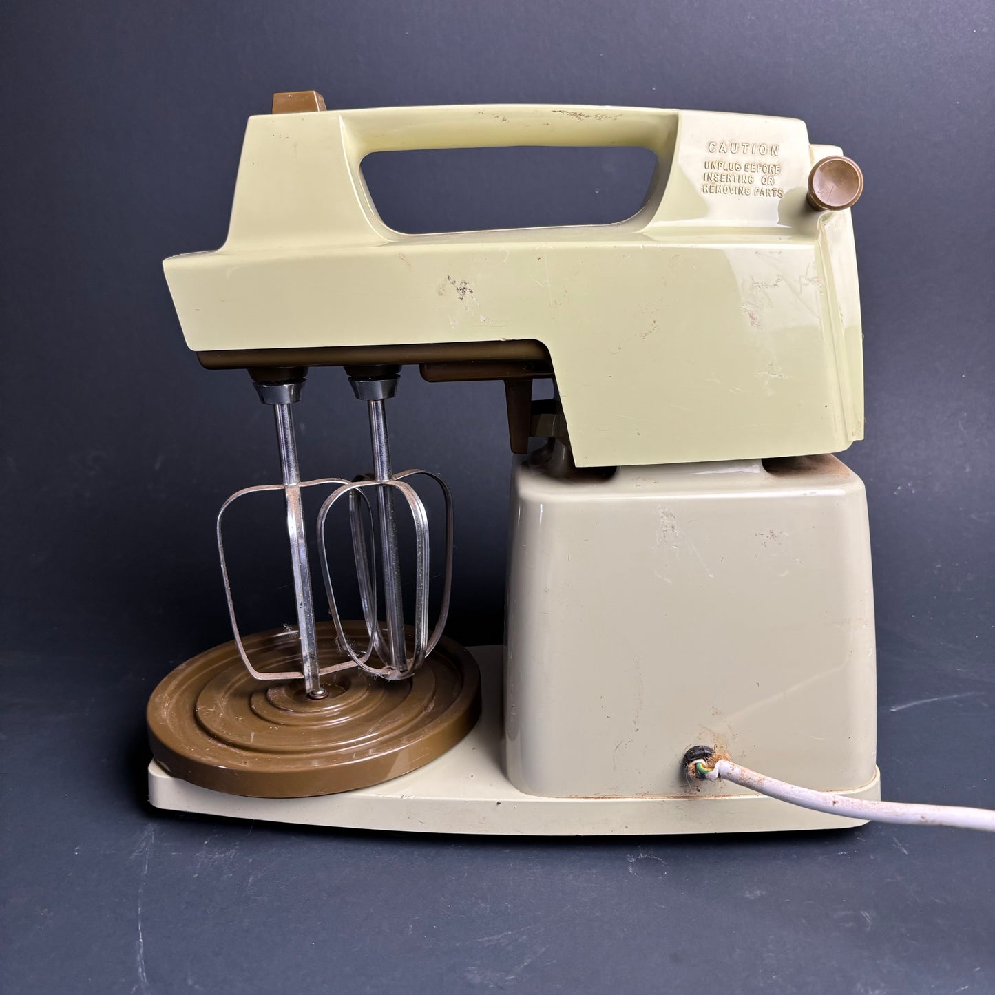 Vintage Sunbeam Kitchen Center Mixer Harvest Gold Retro Appliance