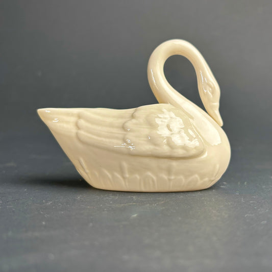Belleek Ireland Swan Open Salt / Trinket Dish – Cream Glaze