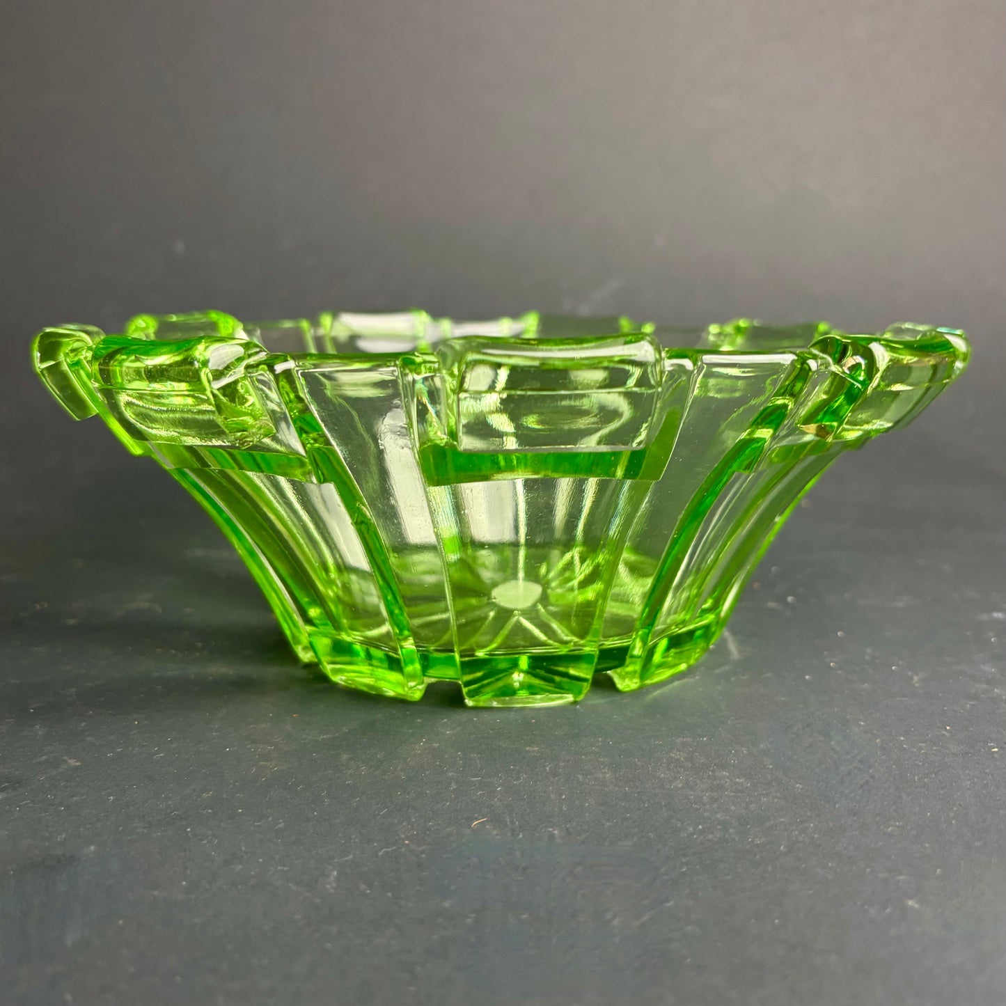 Vintage Green Glass Bowl – Art Deco Panelled Form