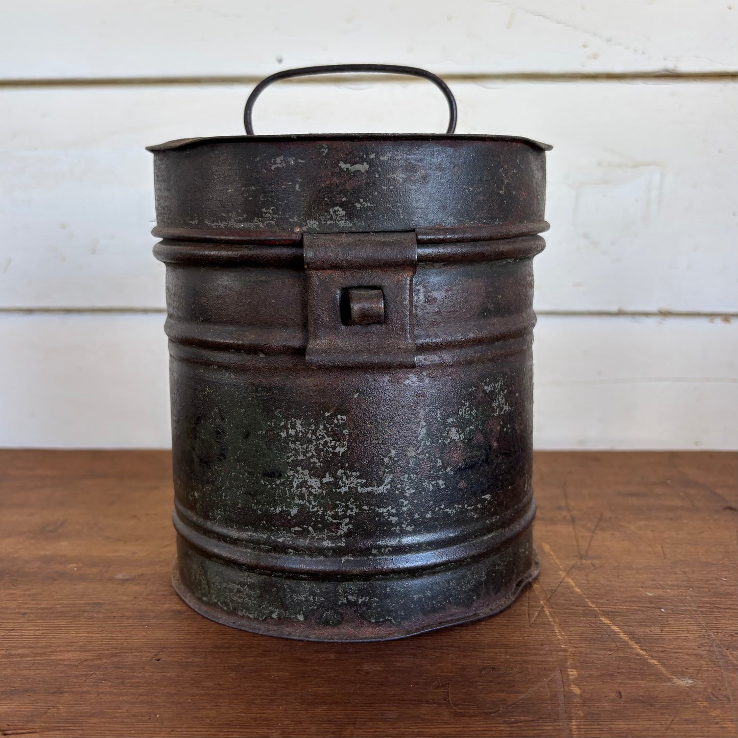 Victorian Tin Canister – c.1900