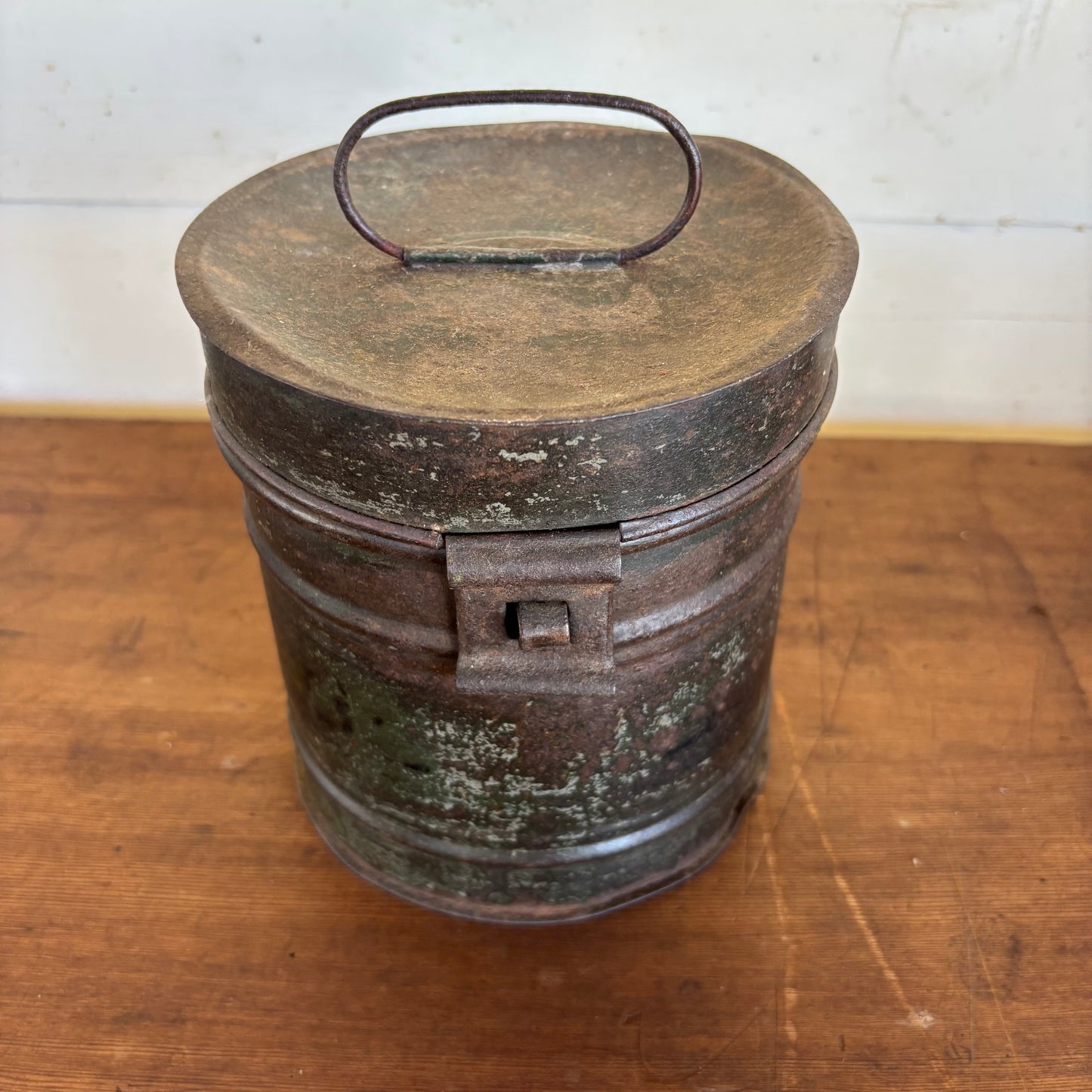 Victorian Tin Canister – c.1900