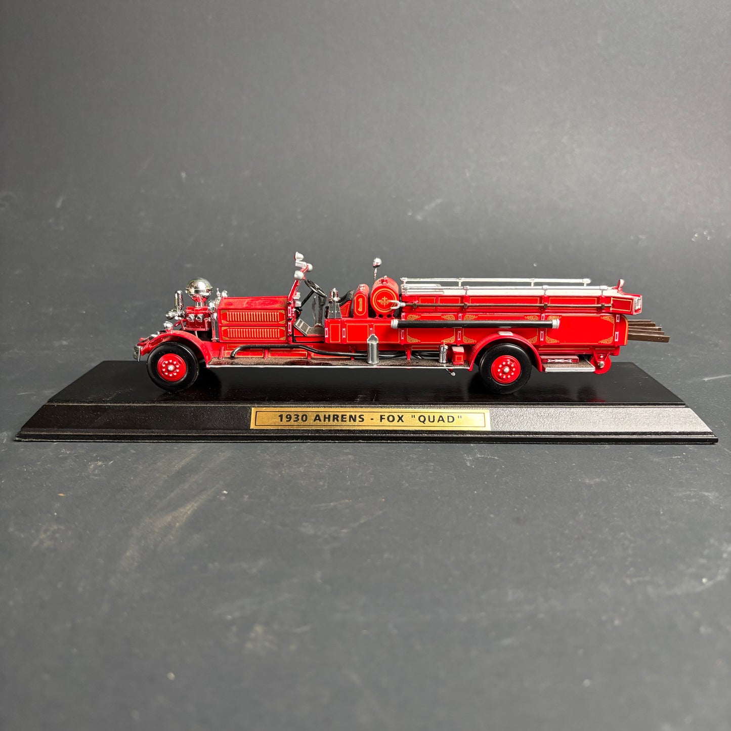 Matchbox Models of Yesteryear 1930 Ahrens-Fox “Quad” Fire Engine – Special Edition Boxed