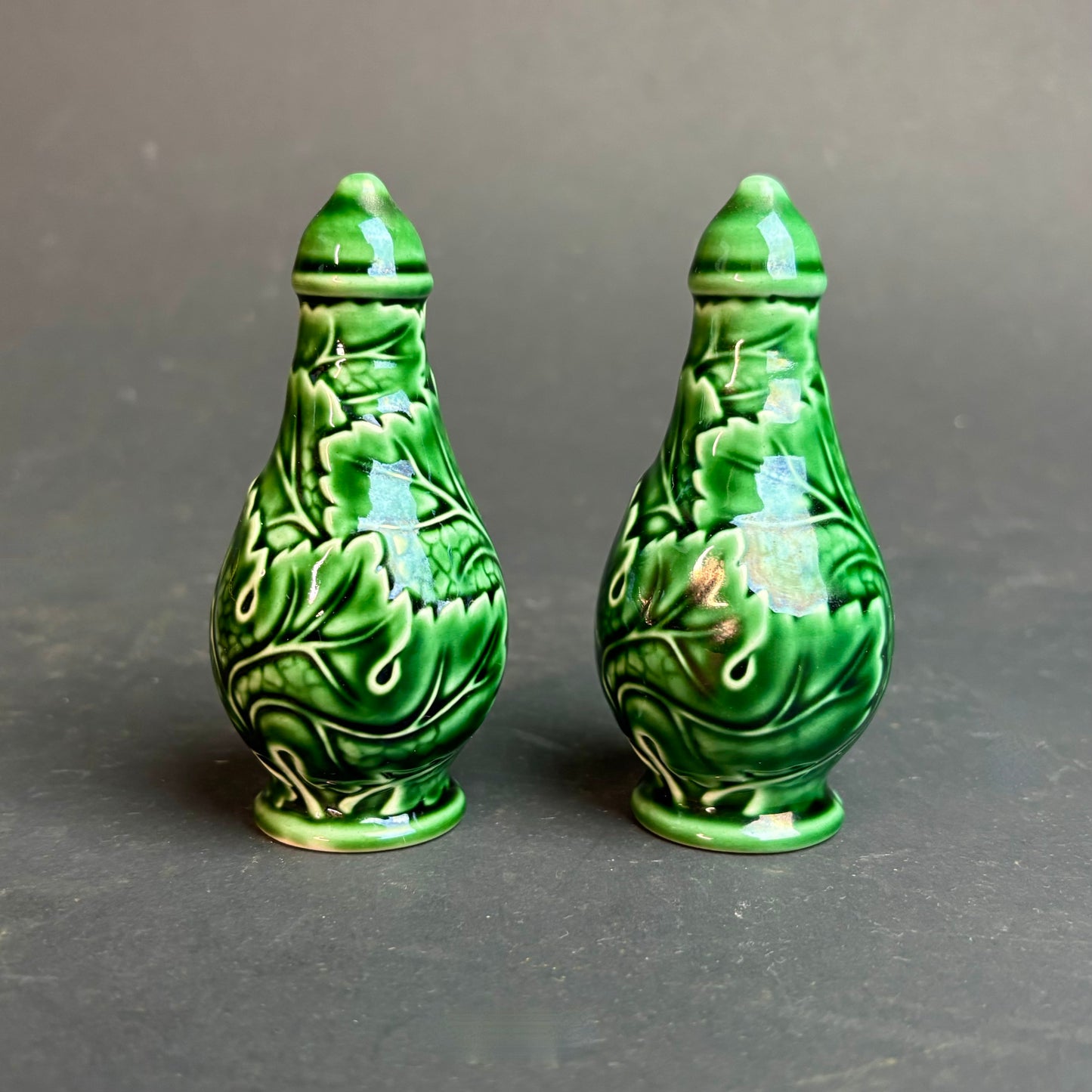 Wedgwood Majolica Cabbage Leaf Salt & Pepper Shakers – Pair c.1930s–50s