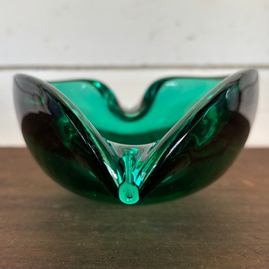 Mid-Century Glass Heart Bowl – Deep Emerald, Murano Style – c.1970s, 1.97 kg