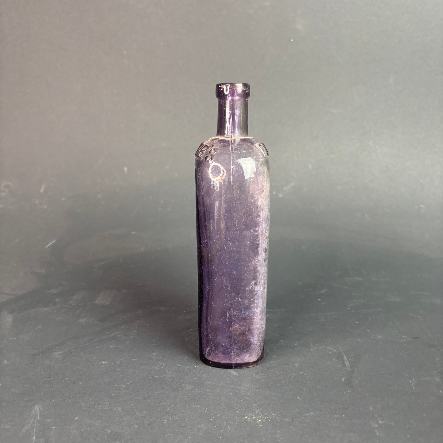 Antique S.C. Rubbs Chemist Bottle – Sun Purpled Glass c1900