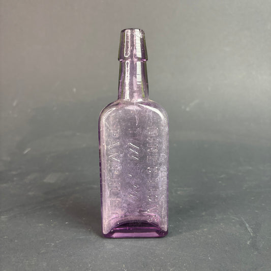 Antique Amethyst Poison Bottle – Dinneford’s Fluid Magnesia, London c.1900