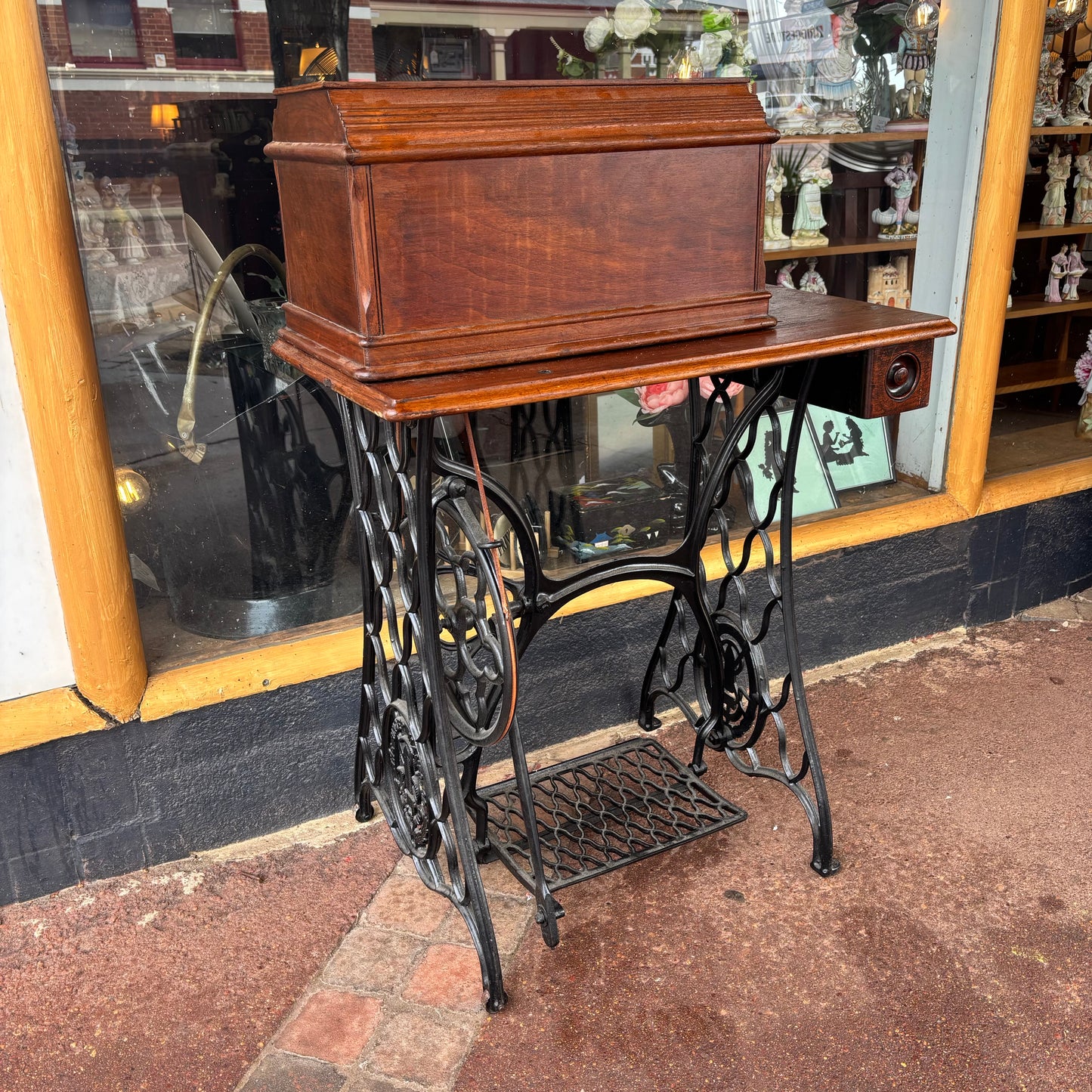 Singer Treadle Sewing Machine with Cast Iron Base & Timber Top