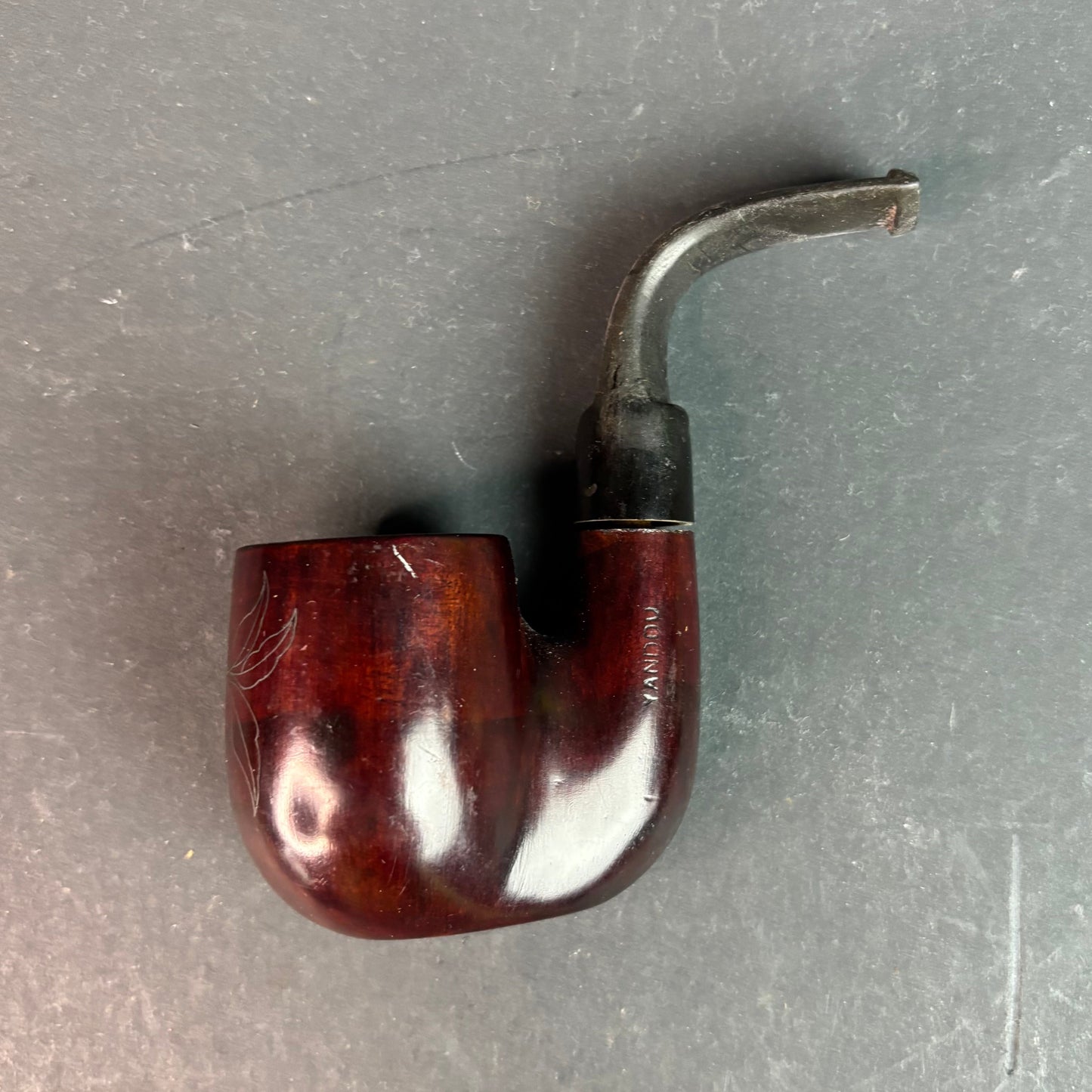 Vintage Chinese “Yandou” Tobacco Pipe – Carved Floral Bowl