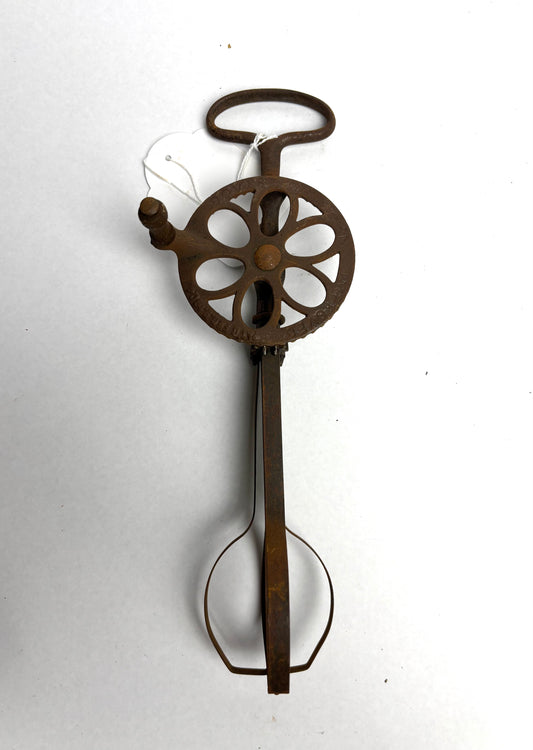 Vintage Handheld Egg Beater