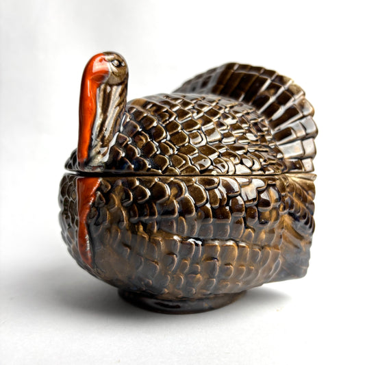 Nesting Turkey Egg Holder