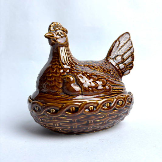 Nesting Chicken Egg Holder
