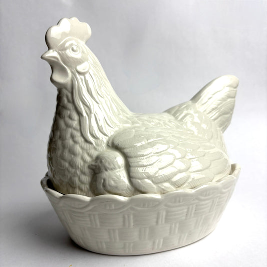 Large Nesting Chicken Egg Holder by Numnar