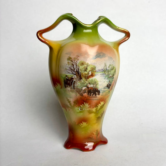 Antique Colonial Scene Vase – Twin Handles, Sunset Glaze (18cm)