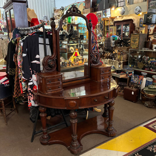 Victorian Mahogany Duchess Dressing Table c. 1870