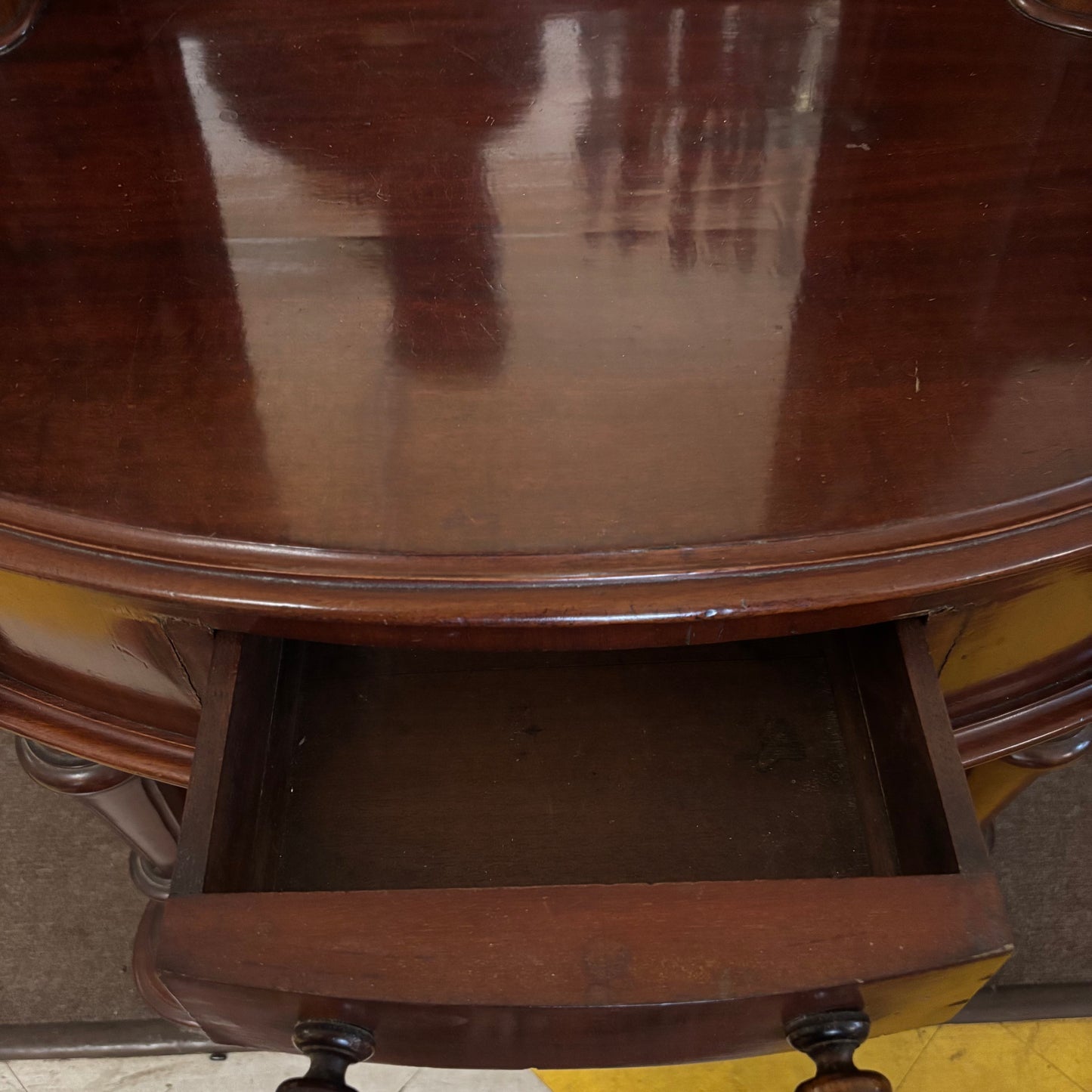 Victorian Mahogany Duchess Dressing Table c. 1870