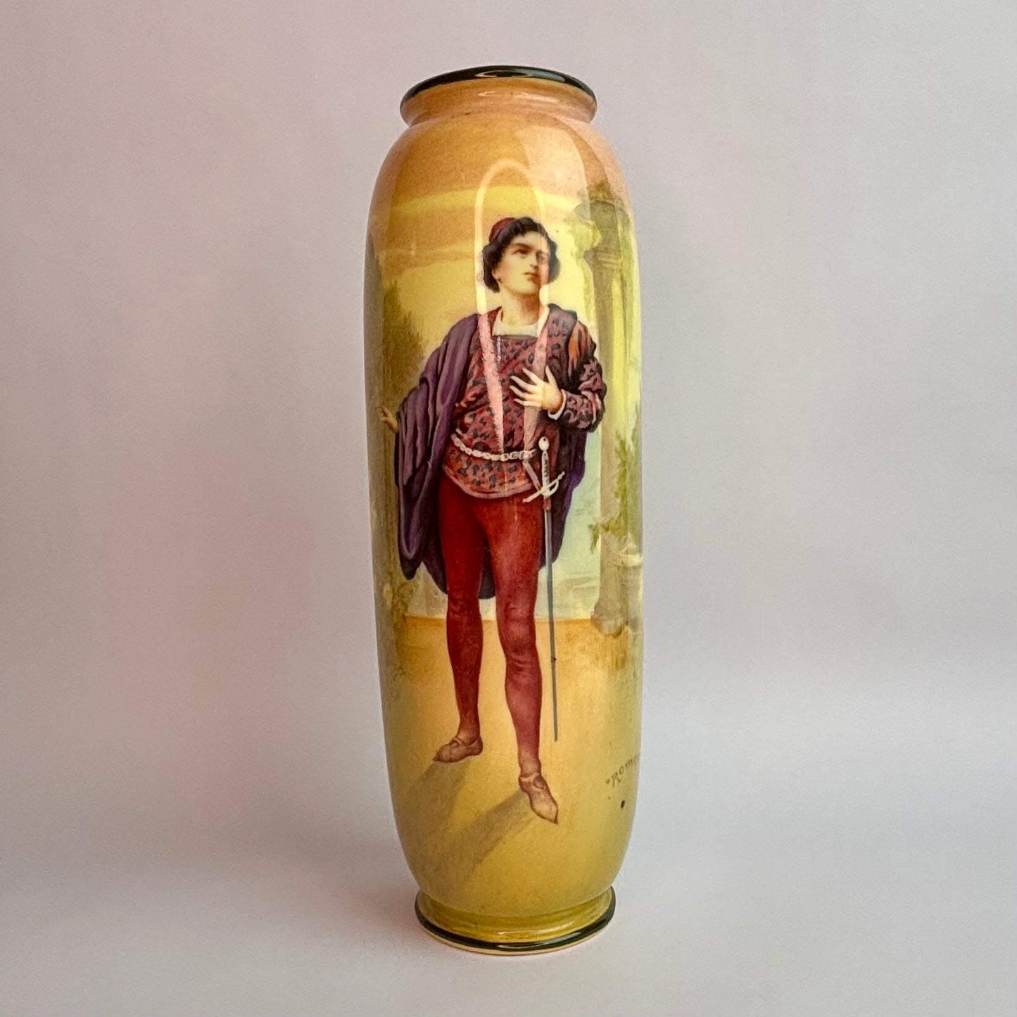Royal Doulton Dickensware Vase – Hamlet – England