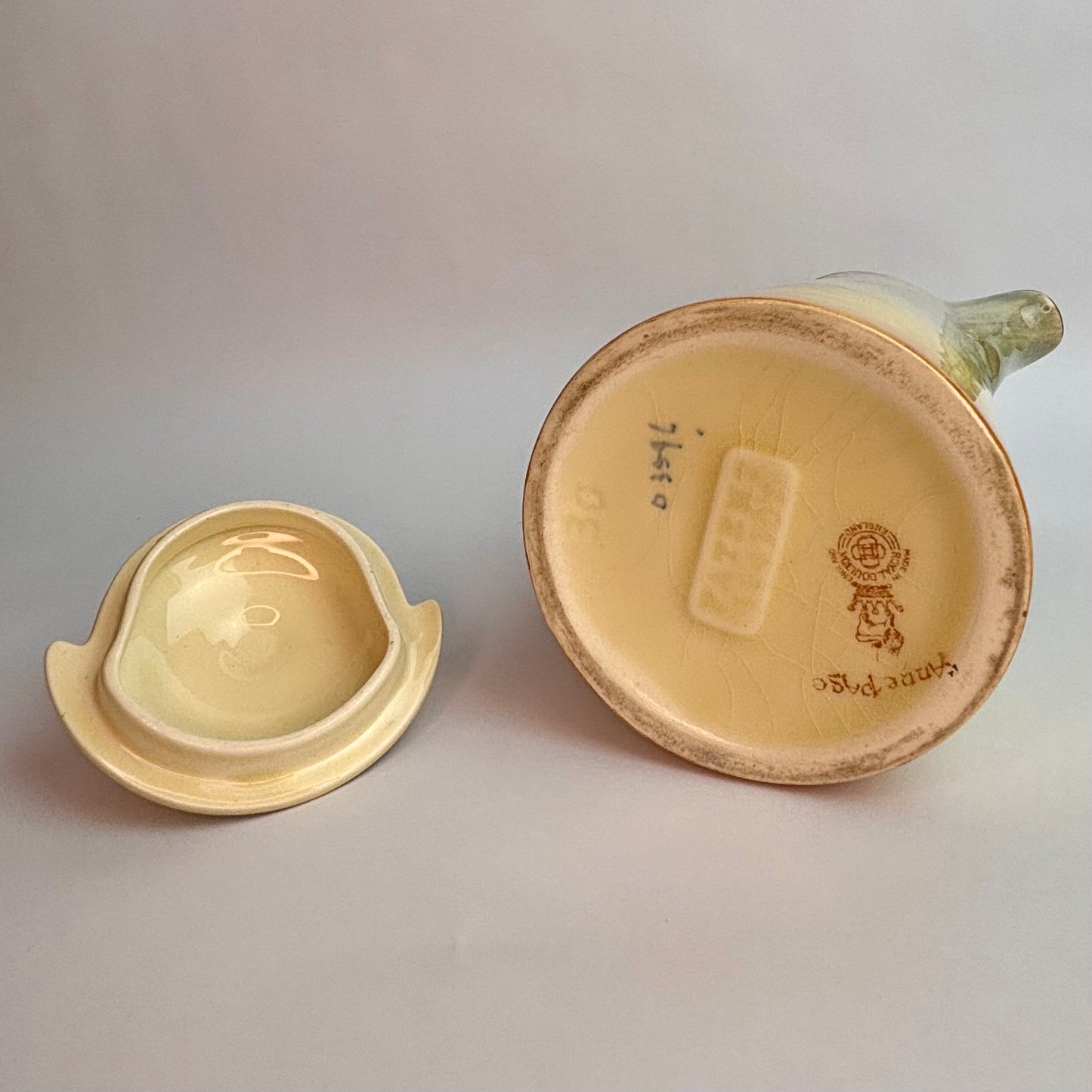 Royal Doulton Shakespeare Series Jug with Lid – Ann Page – England