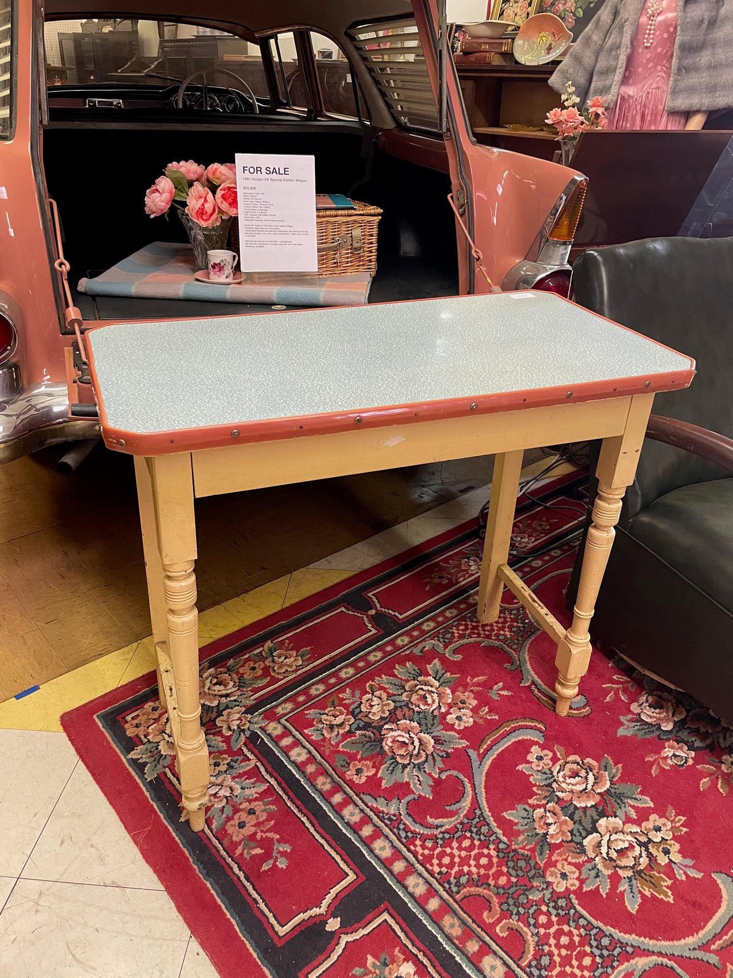 Retro laminex and pine farm table