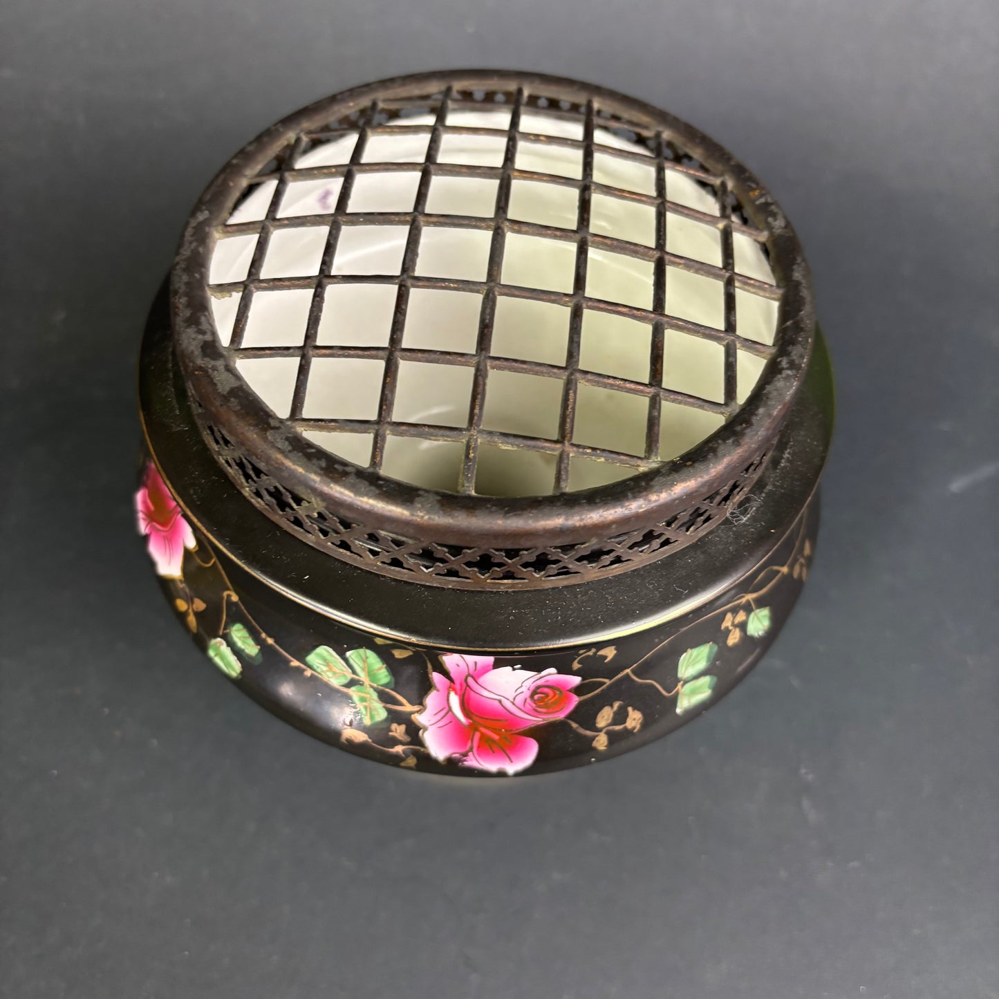 Vintage Staffordshire Blackware Flower Frog Vase – Hand-Painted Pink Rose Posy Bowl