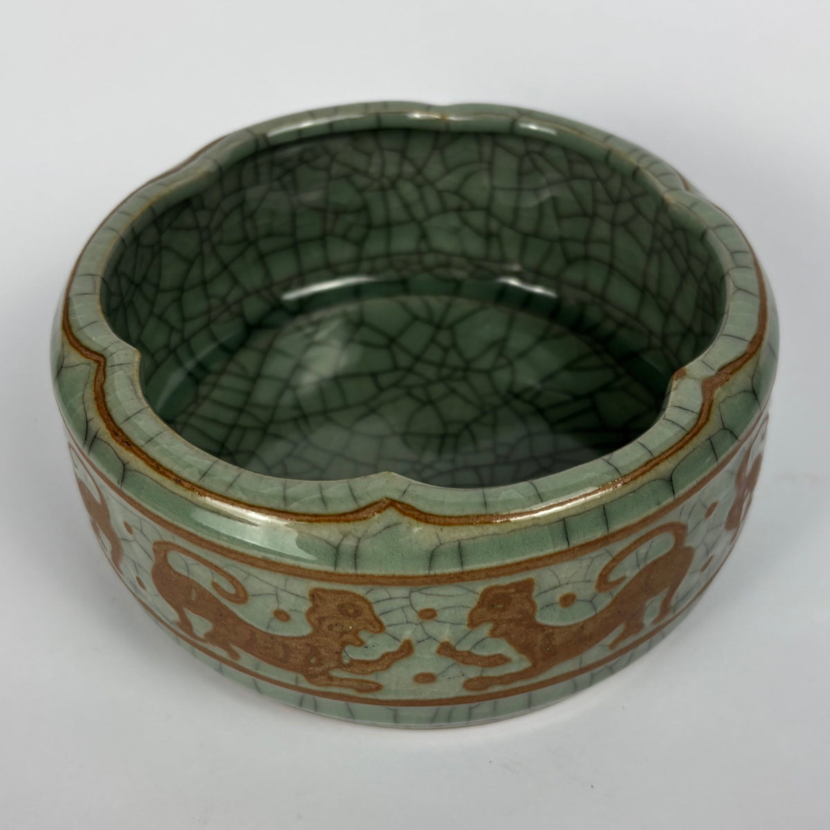 Chinese Green Crackle Glaze Brush Washer Bowl – Lion Motif