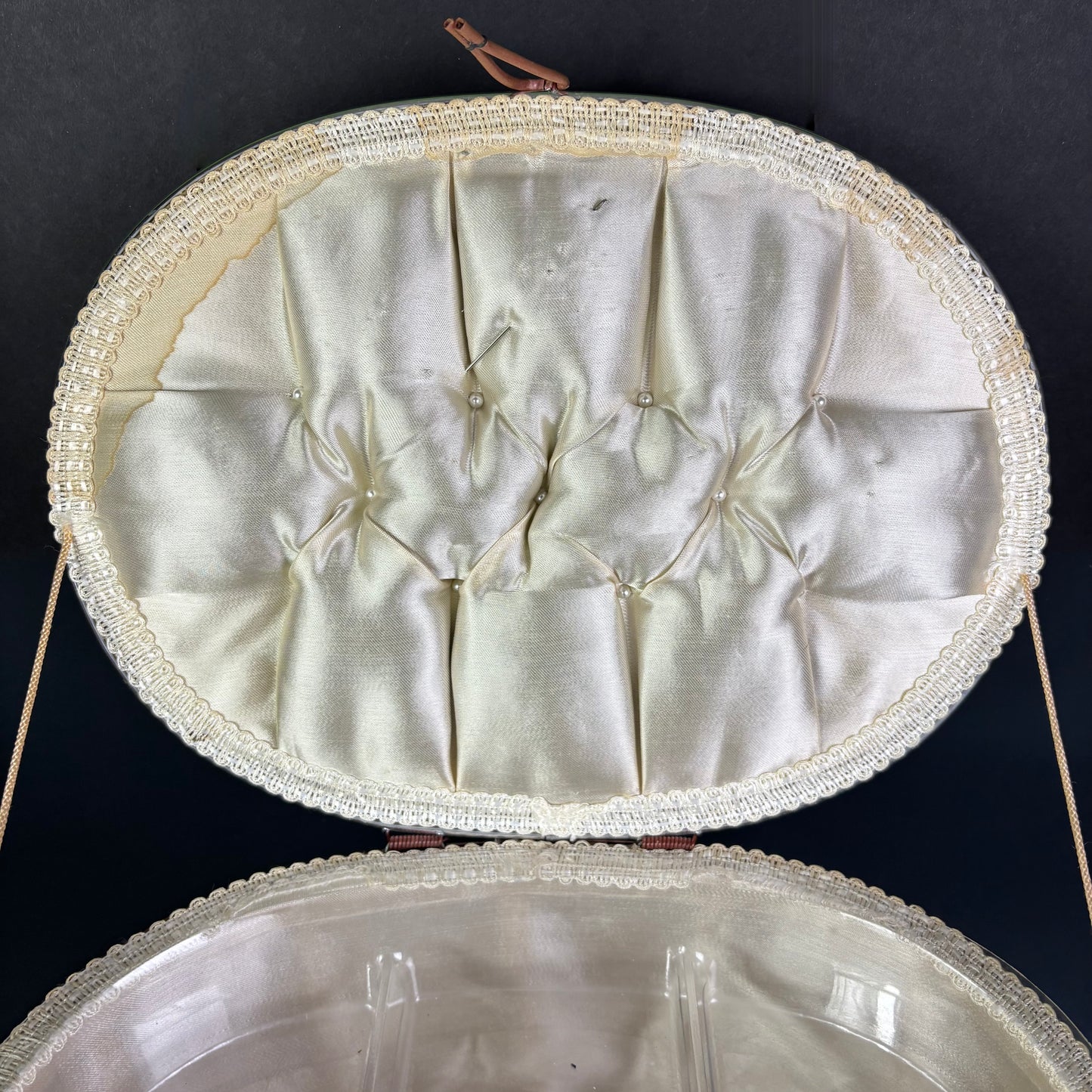 Vintage Sputnik Sewing Basket on Legs with Lift Lid Interior Tray
