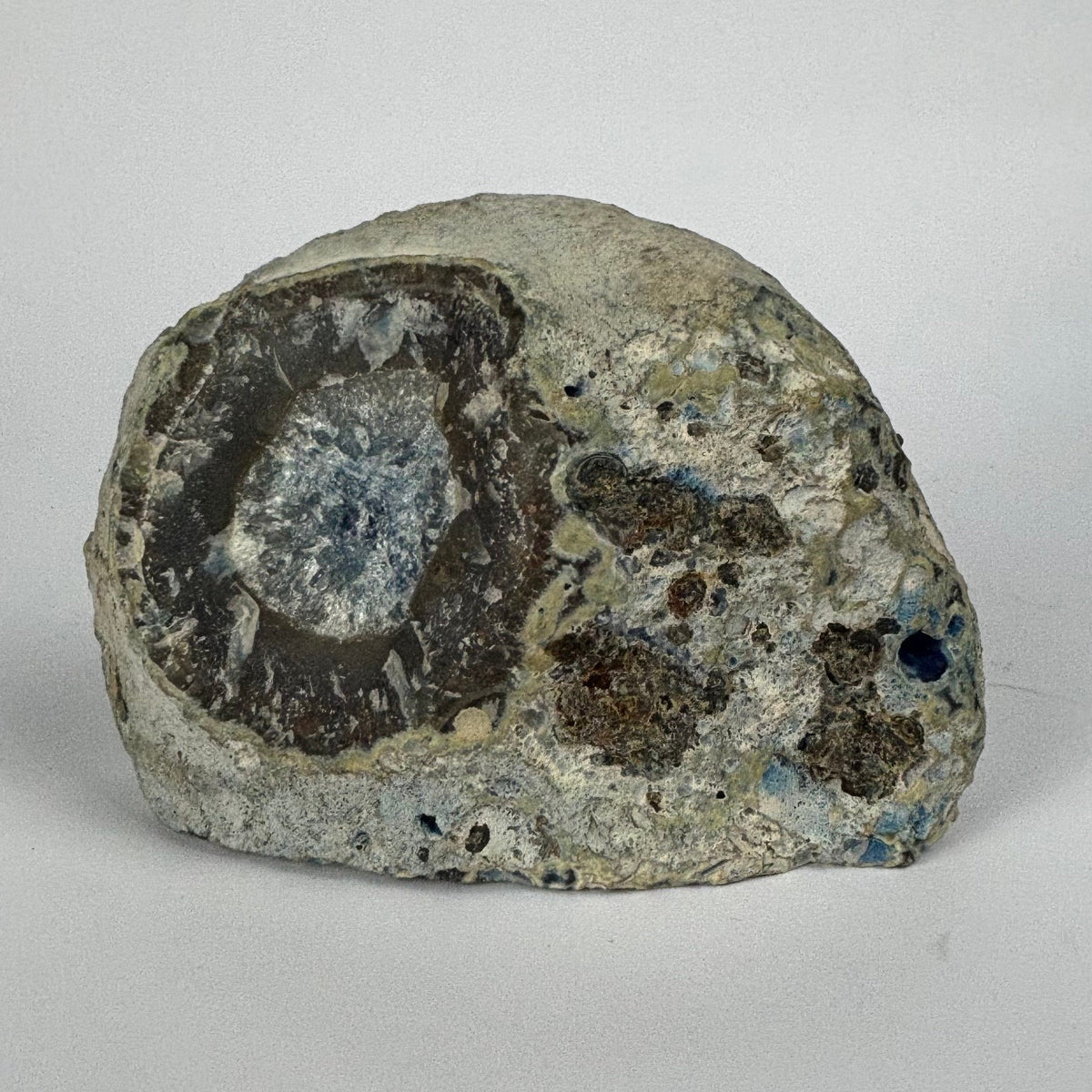 Dark Banded Agate & Chalcedony Geode with Druzy Quartz – 915g