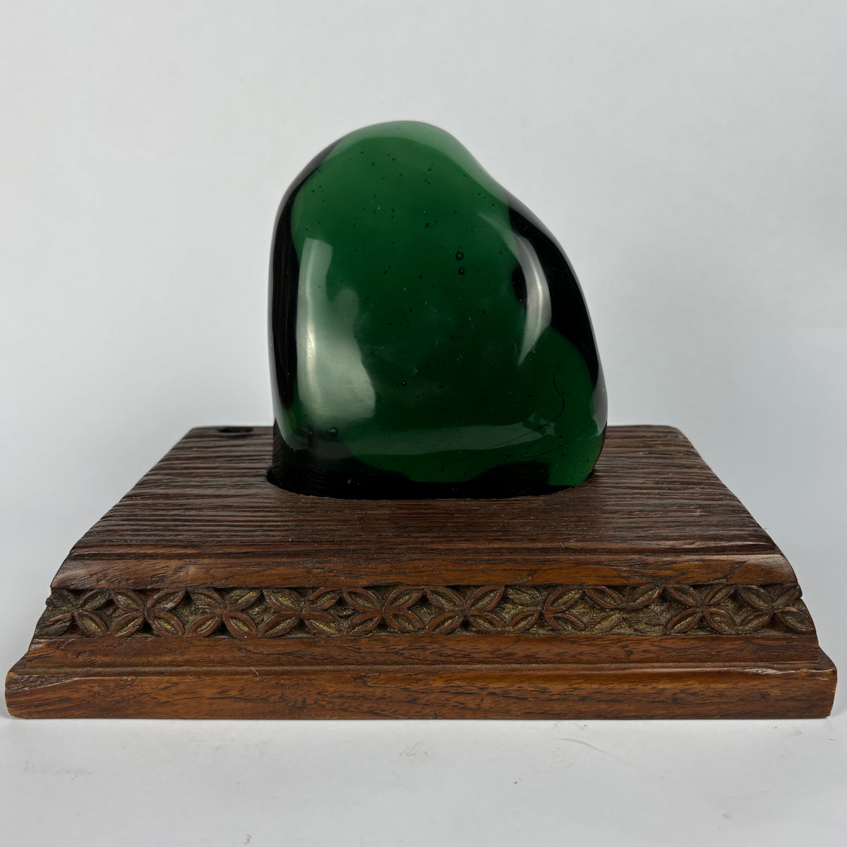Heavy Freeform Emerald Green Studio Art Glass Sculpture 1.93kg