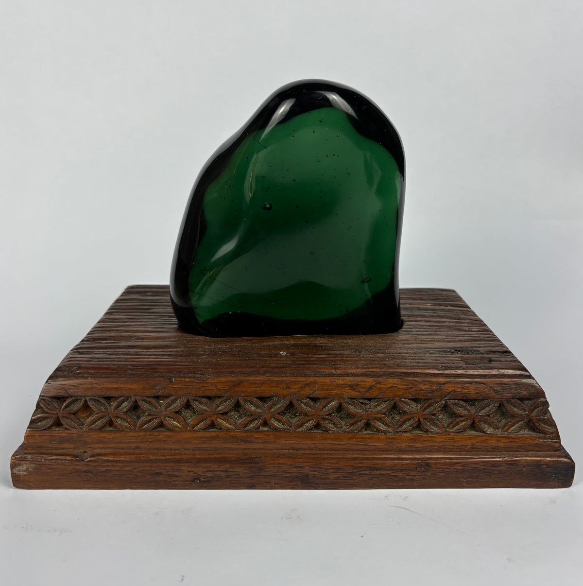 Heavy Freeform Emerald Green Studio Art Glass Sculpture 1.93kg