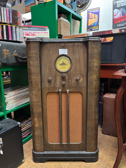 1937 Batyphone Console Radio, C.S. Baty and Co. Perth WA