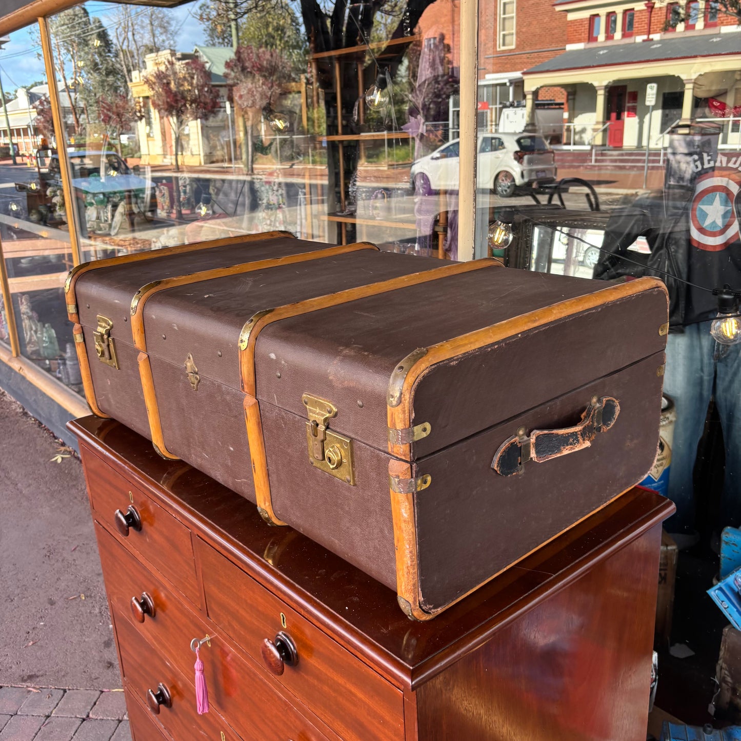 Vintage Cheney Cabin Trunk / Motor Trunk