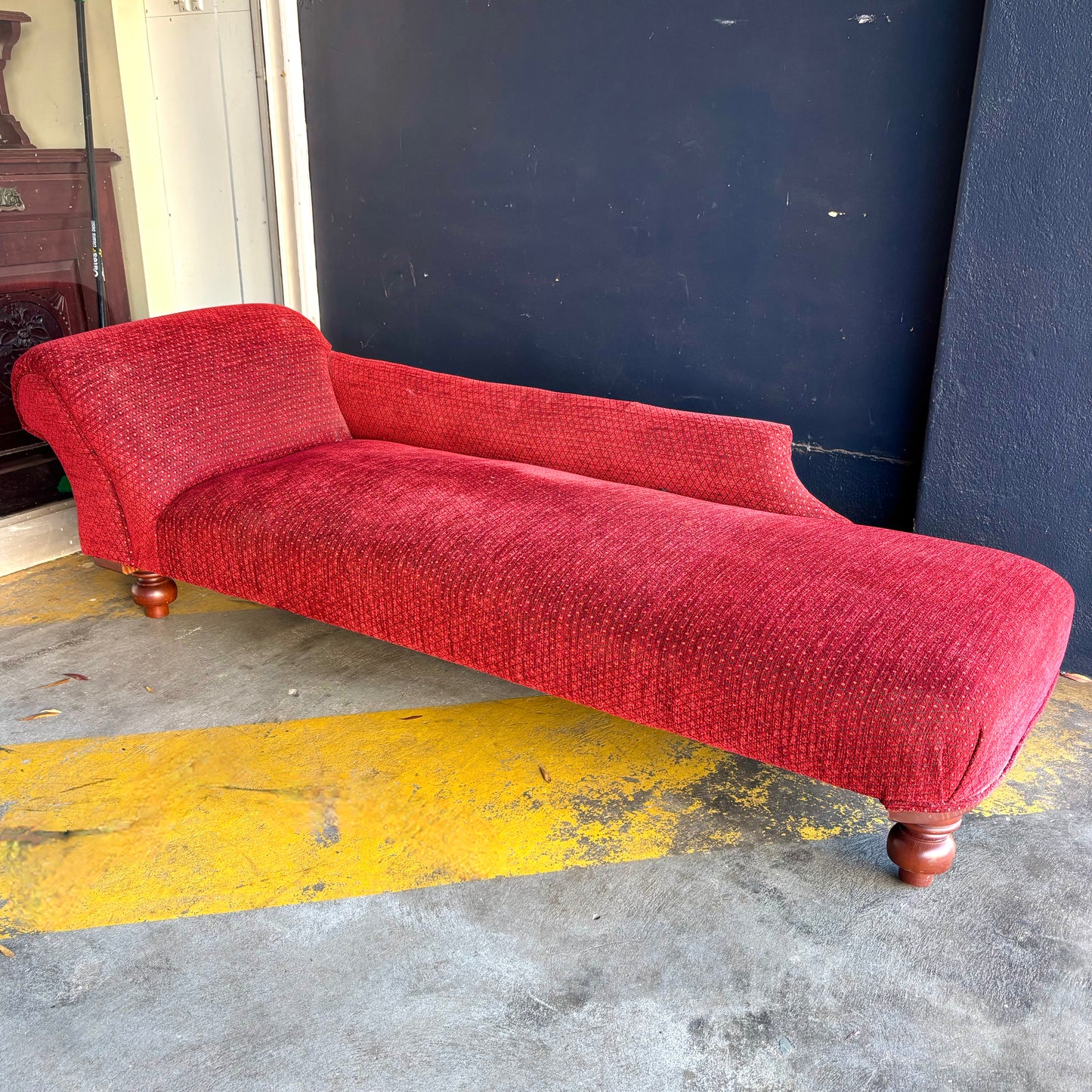 Victorian Style Chaise Longue