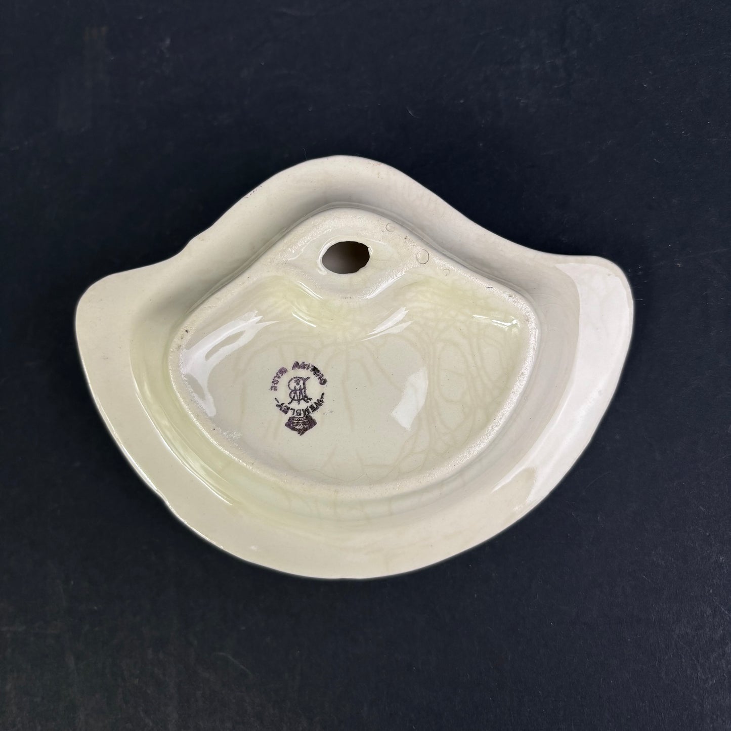 Wembley Ware Kangaroo Ashtray – Australian Pottery with Gold Lustre Finish