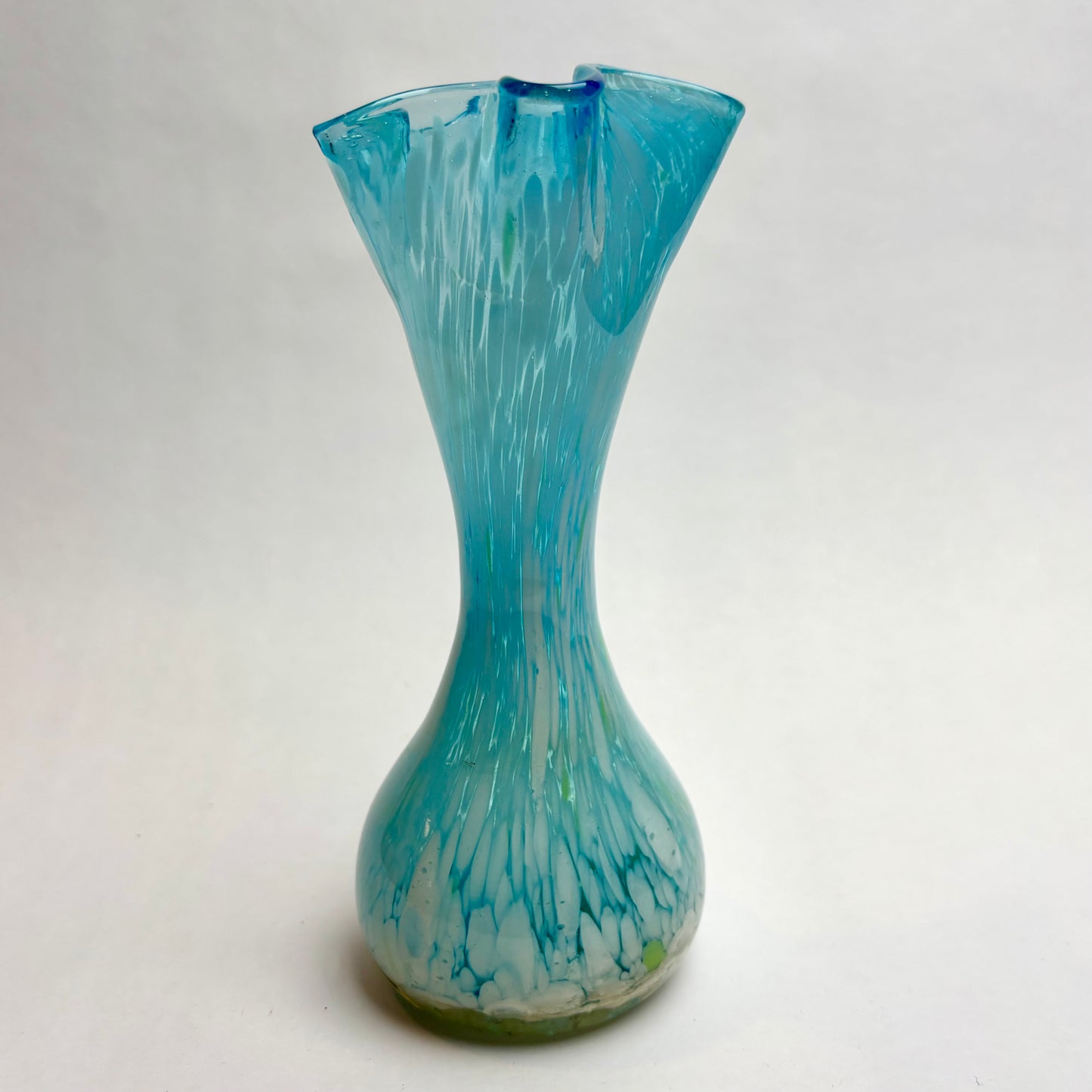 Blue & White Art Glass Vase with Ruffled Rim – Hand Blown