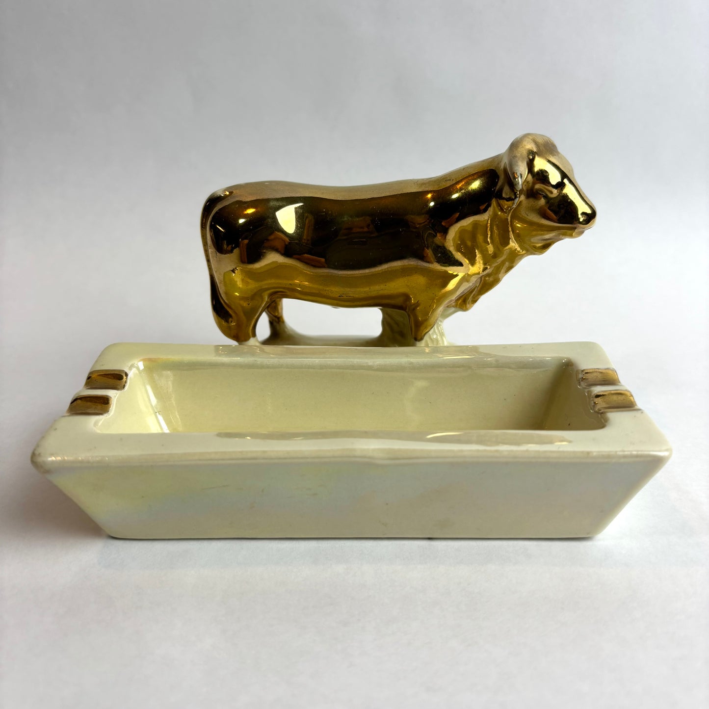 Wembley Ware Trough Ashtray with Bull – Gold Lustre