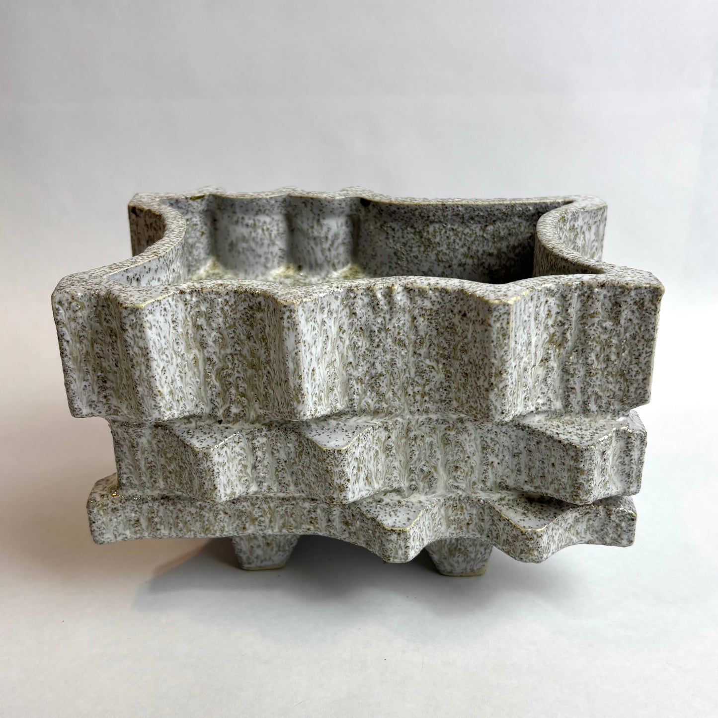 Mid-Century Japanese Brutalist Ceramic Planter – c. 1960s–70s