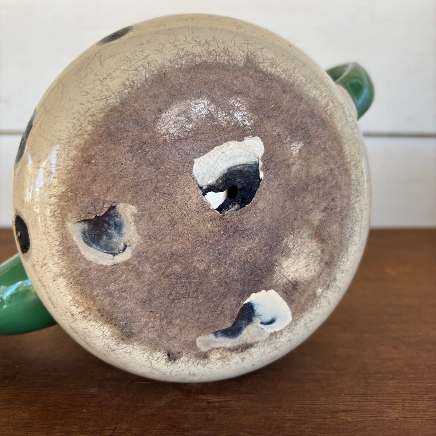 Vintage Enamel Kettle with Green Handle (Medium)