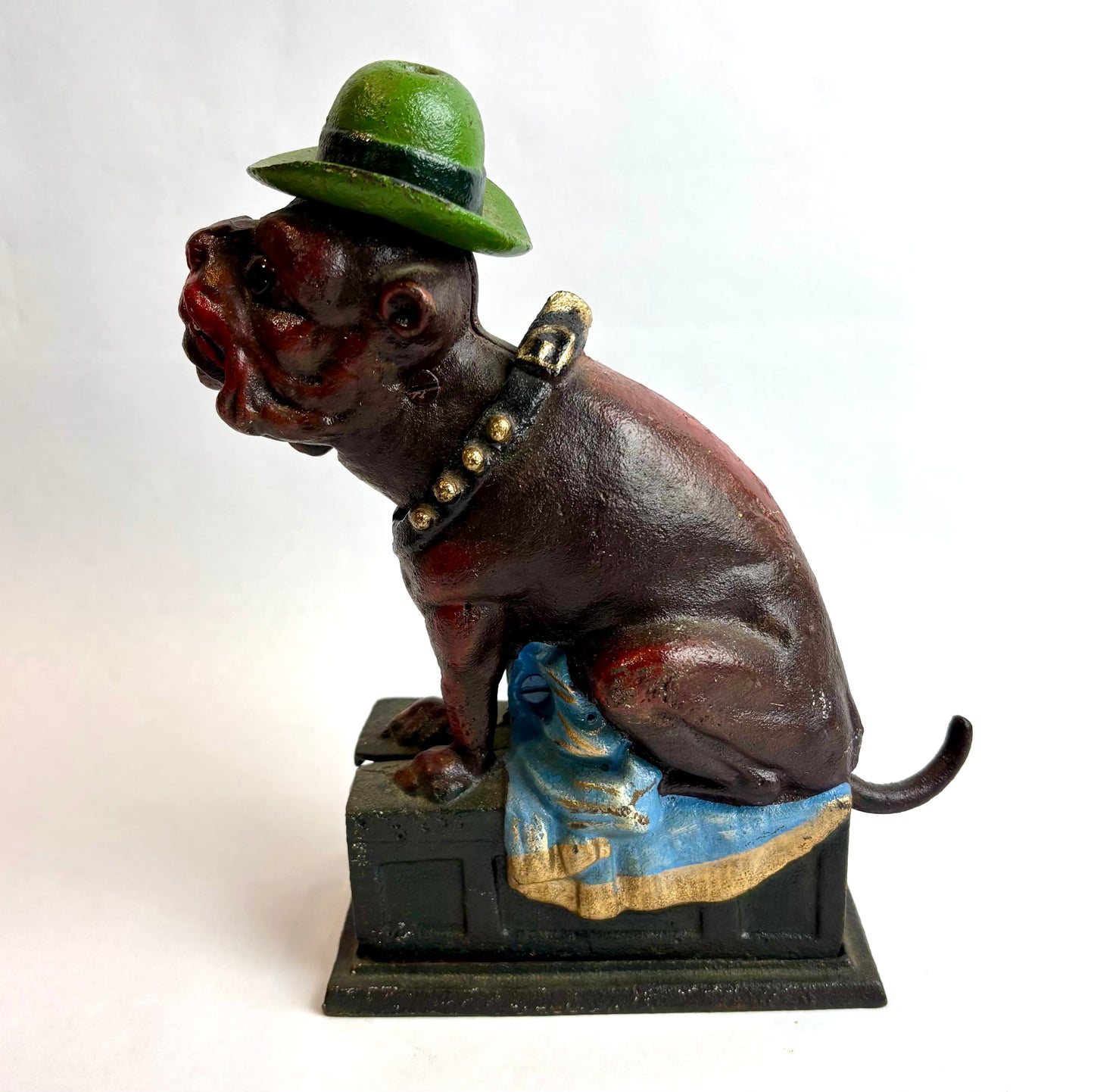Vintage Cast Iron Ole Puffer Bulldog Bank