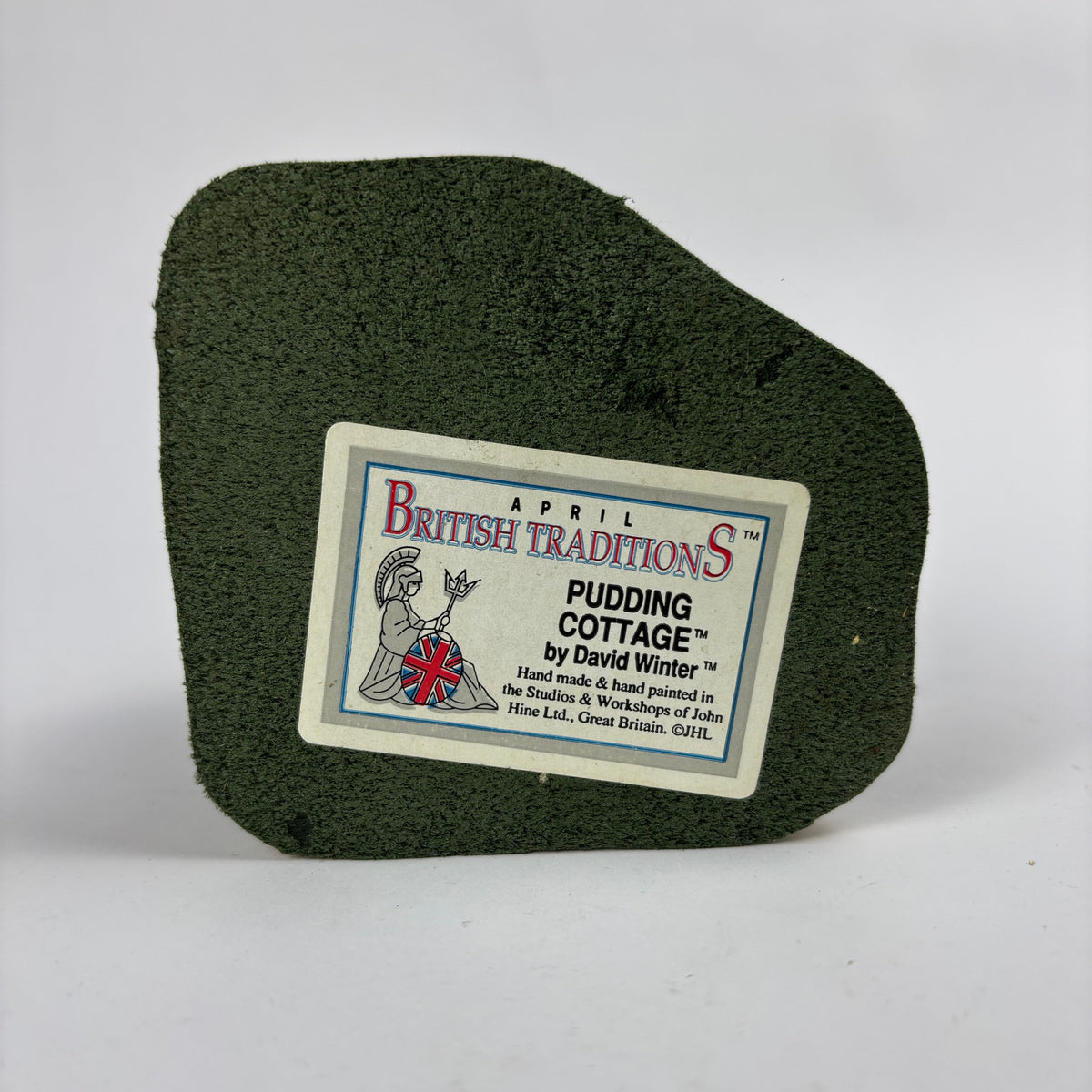 David Winter Pudding Cottage underside label