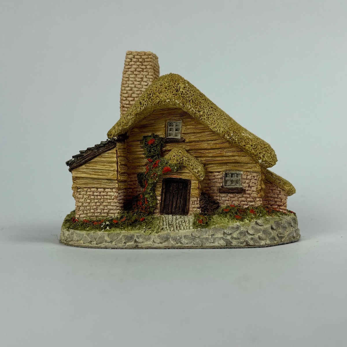David Winter Drovers Cottage front view
