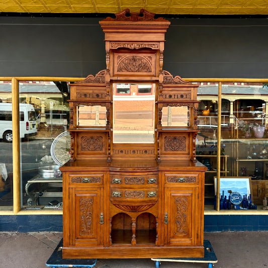 Victorian Carved Walnut Mirror Back Sideboard / Buffet c.1900