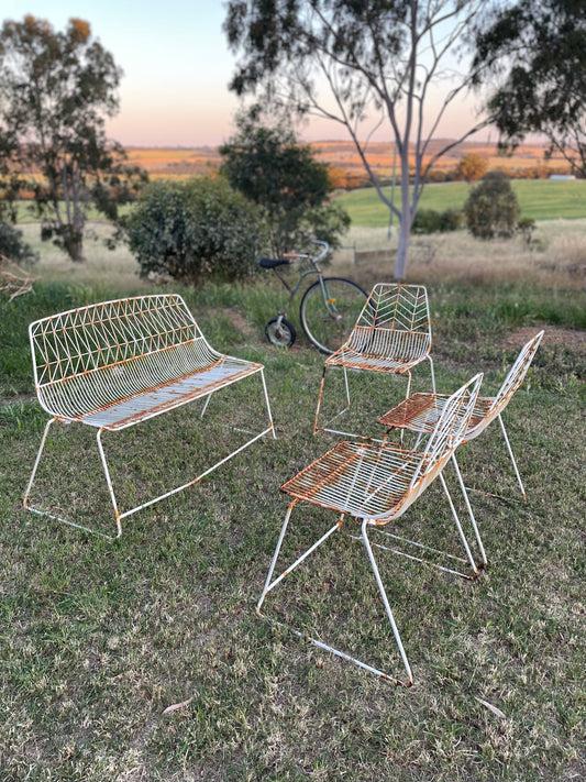 MCM outdoor wire seating