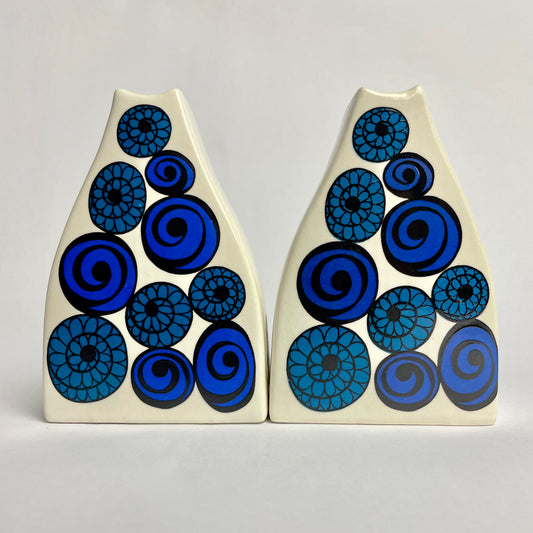Retro Japanese Salt & Pepper Shakers