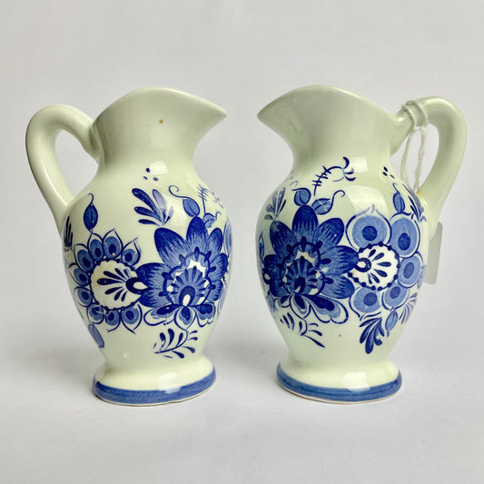 Blue Willow Salt & Pepper Shakers